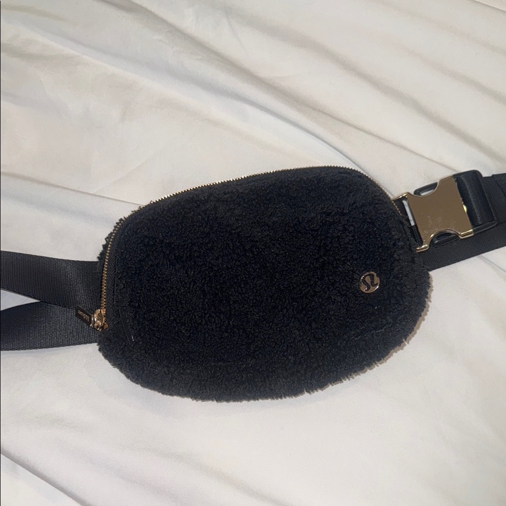 Lululemon Black Fleece Crossbody Bag